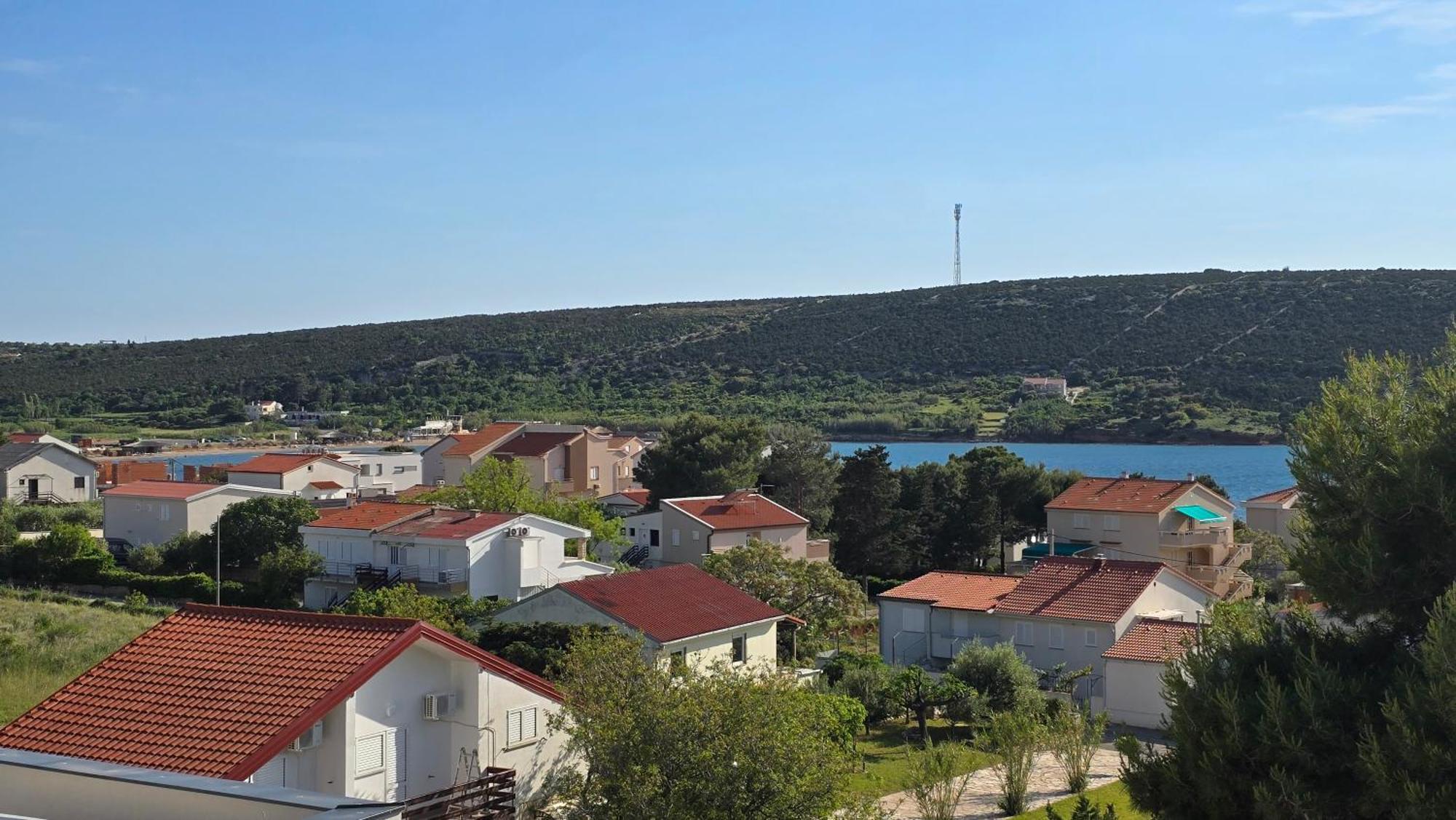 Apartments Antonia - S. Novalja Stara Novalja Bagian luar foto