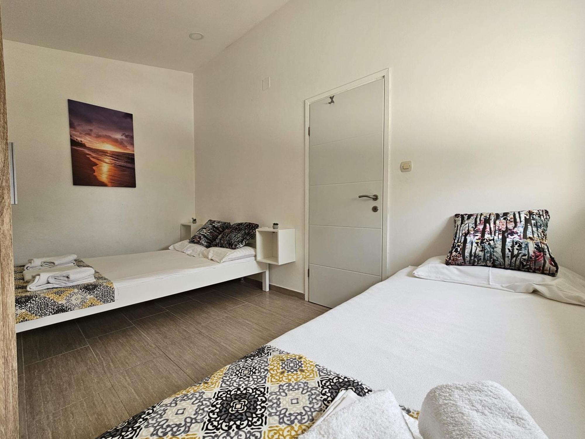 Apartments Antonia - S. Novalja Stara Novalja Ruang foto
