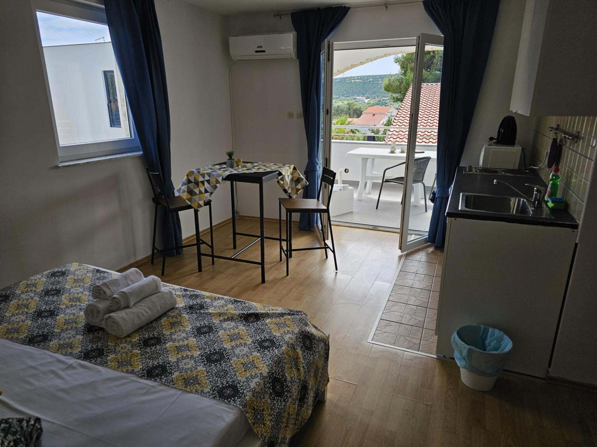 Apartments Antonia - S. Novalja Stara Novalja Ruang foto